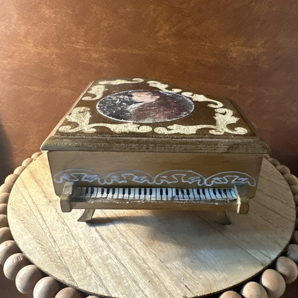 Sankyo Vintage Piano Jewelry Music Box -Red  Velvet-Love Story Theme -French Art